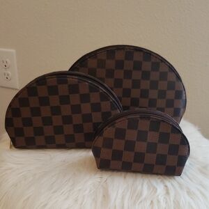 Checkered Brown Cosmetic Bag Set